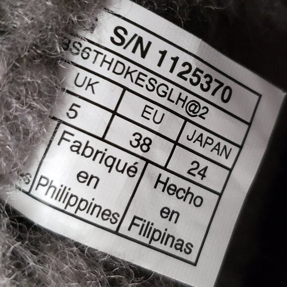 UGG Classic Short Metallic Sparkle Boot Silver Tone Leather size 7 Women's - Picture 8 of 12